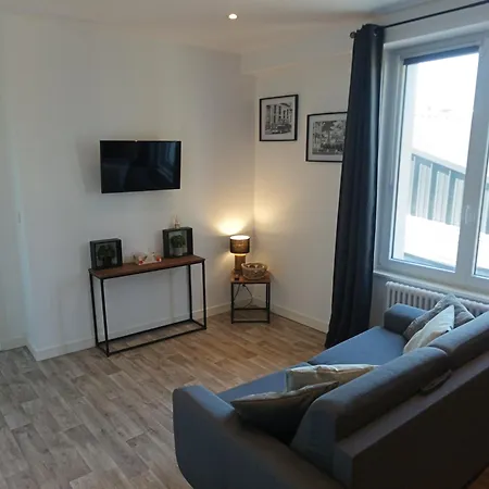 Appartement T2 N3, Proche Naval Group Et Centre