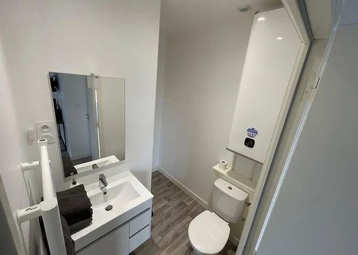 Apartman T2 N3, Proche Naval Group Et Centre