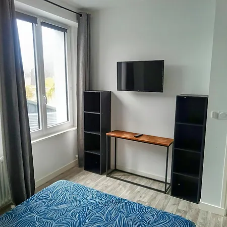 Apartment T2 N3, Proche Naval Group Et Centre *