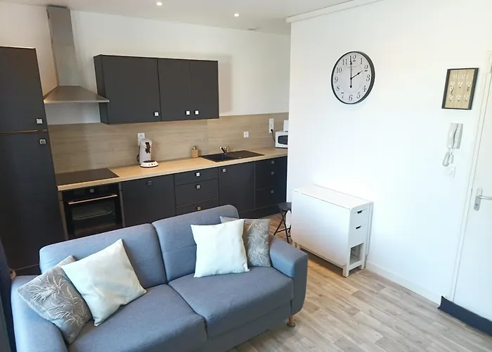 T2 N3, Proche Naval Group Et Centre 셰르부르 앙 코탱탕